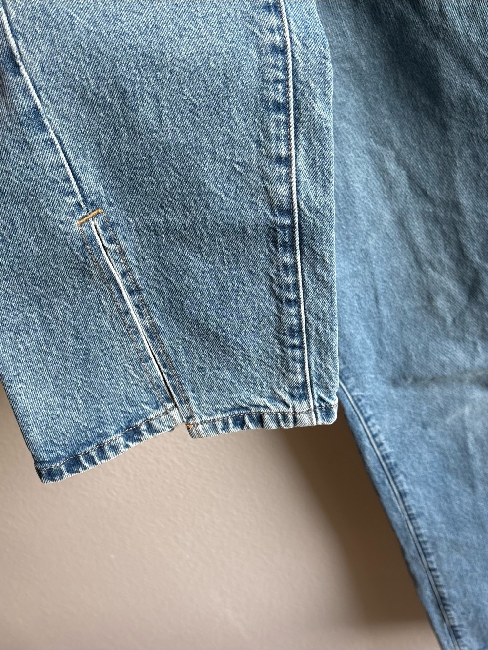 Good American Medium Wash Slit Hem High Rise Jeans - Picture 3 of 6